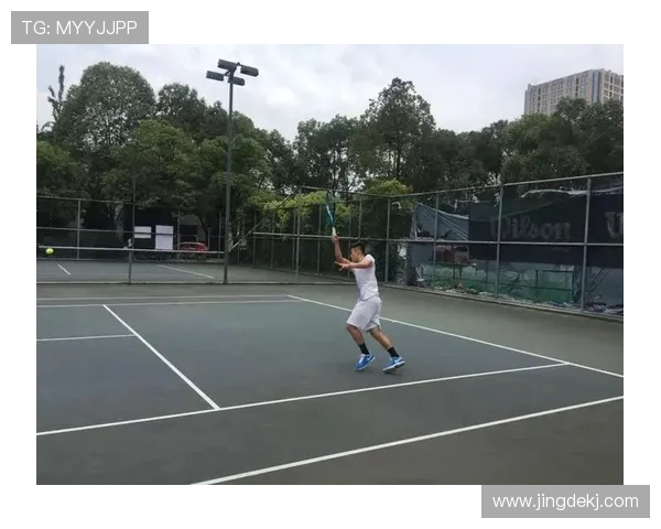 成都网球队以93分稳居大师赛积分榜首位展现强劲实力